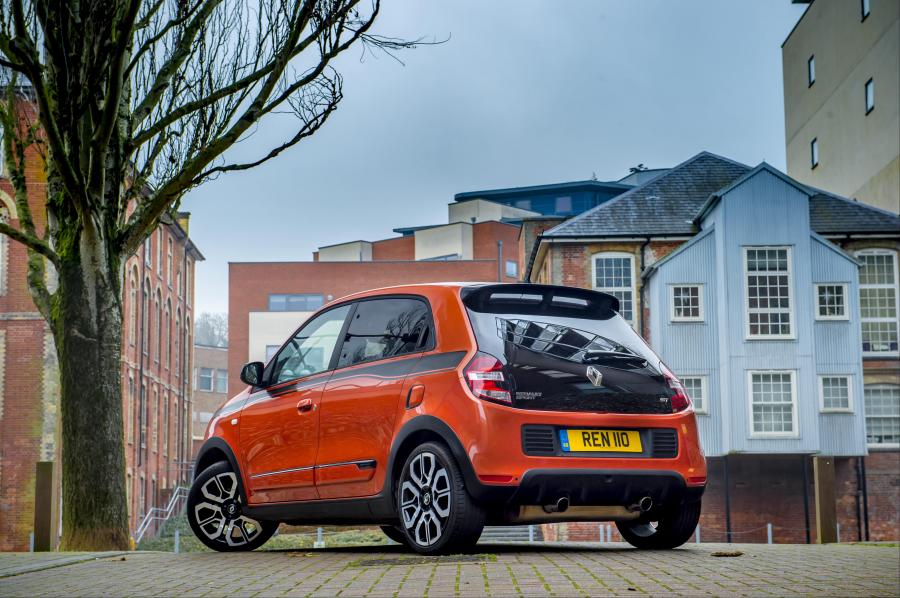  Renault Twingo GT 2016 года  (UK) (фото 12 из 25)